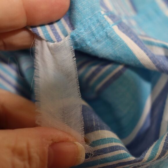 Izod Blue Casual Button Down Shirt with Striking Stripes Medium - Picture 14 of 14